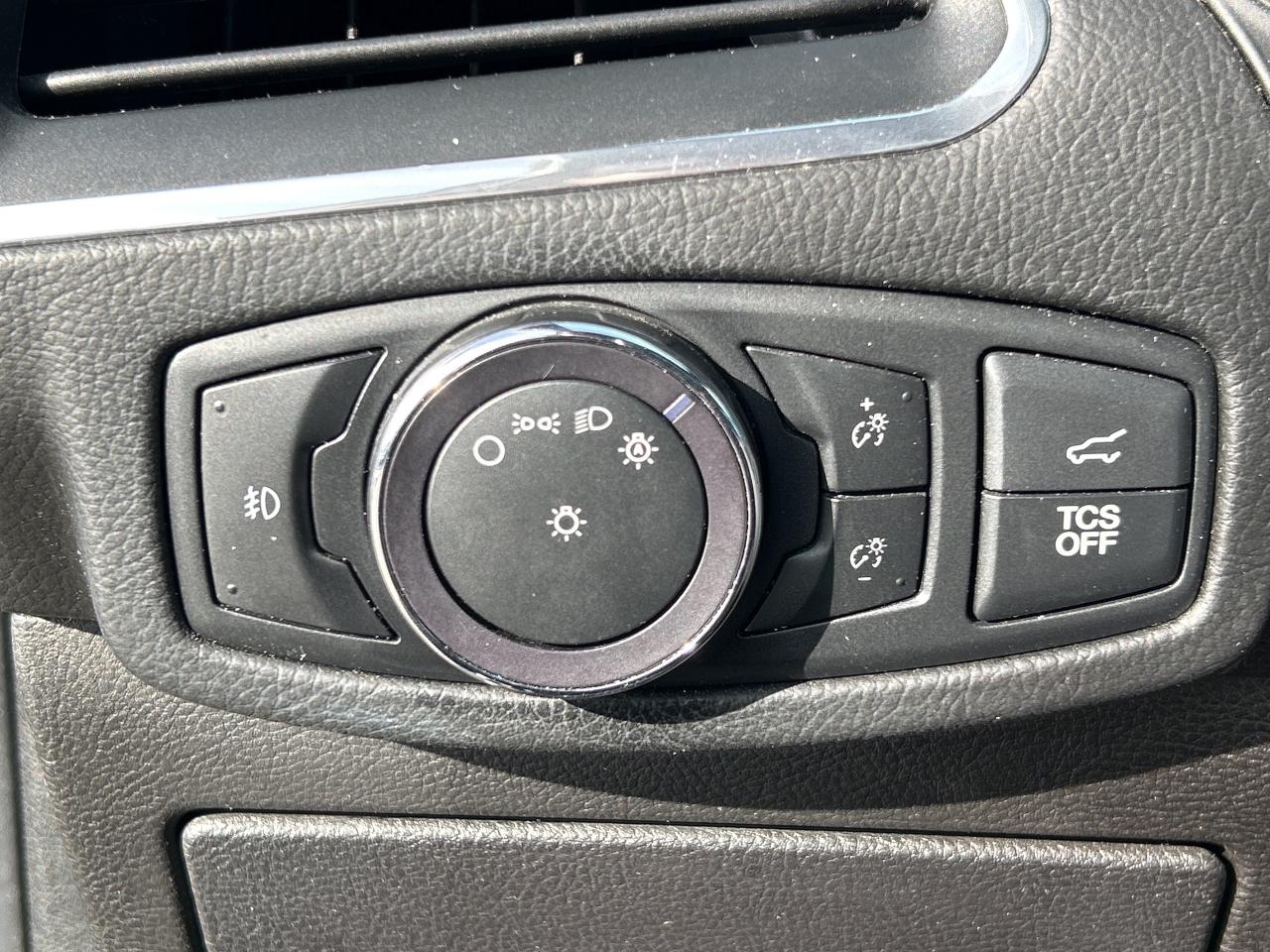 2022 Ford Edge Titanium  - Leather Seats -  Premium Audio Photo