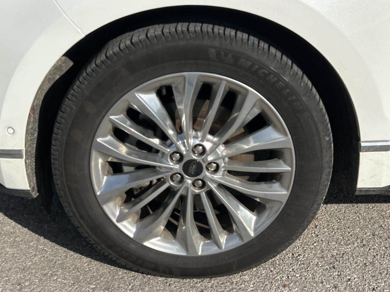 2022 Ford Edge Titanium  - Leather Seats -  Premium Audio Photo