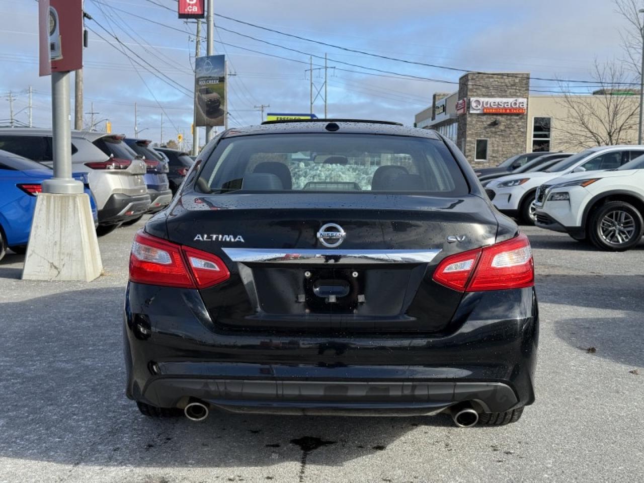 2016 Nissan Altima 2.5 SV  - Sunroof -  Navigation Photo4