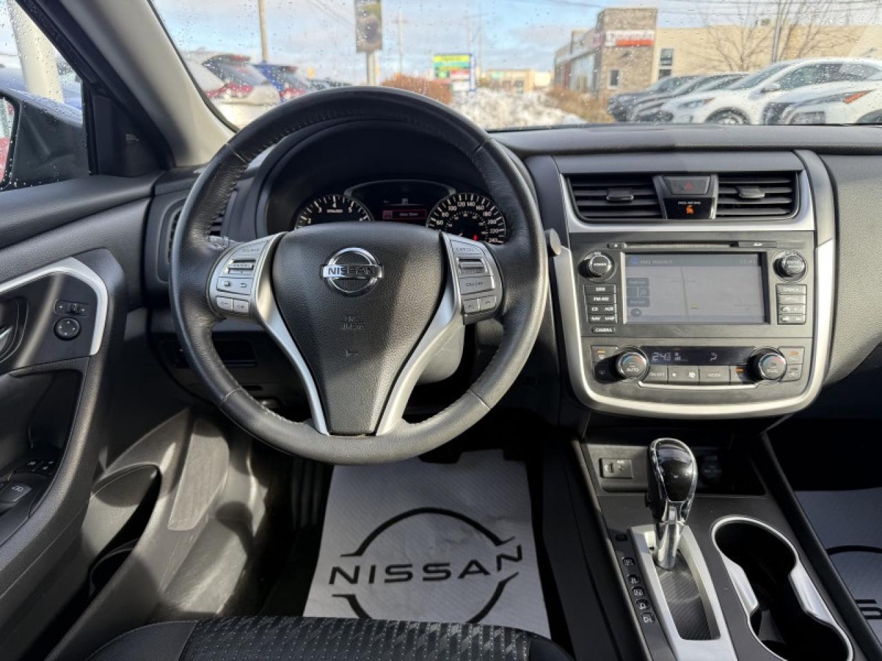 2016 Nissan Altima 2.5 SV  - Sunroof -  Navigation Photo