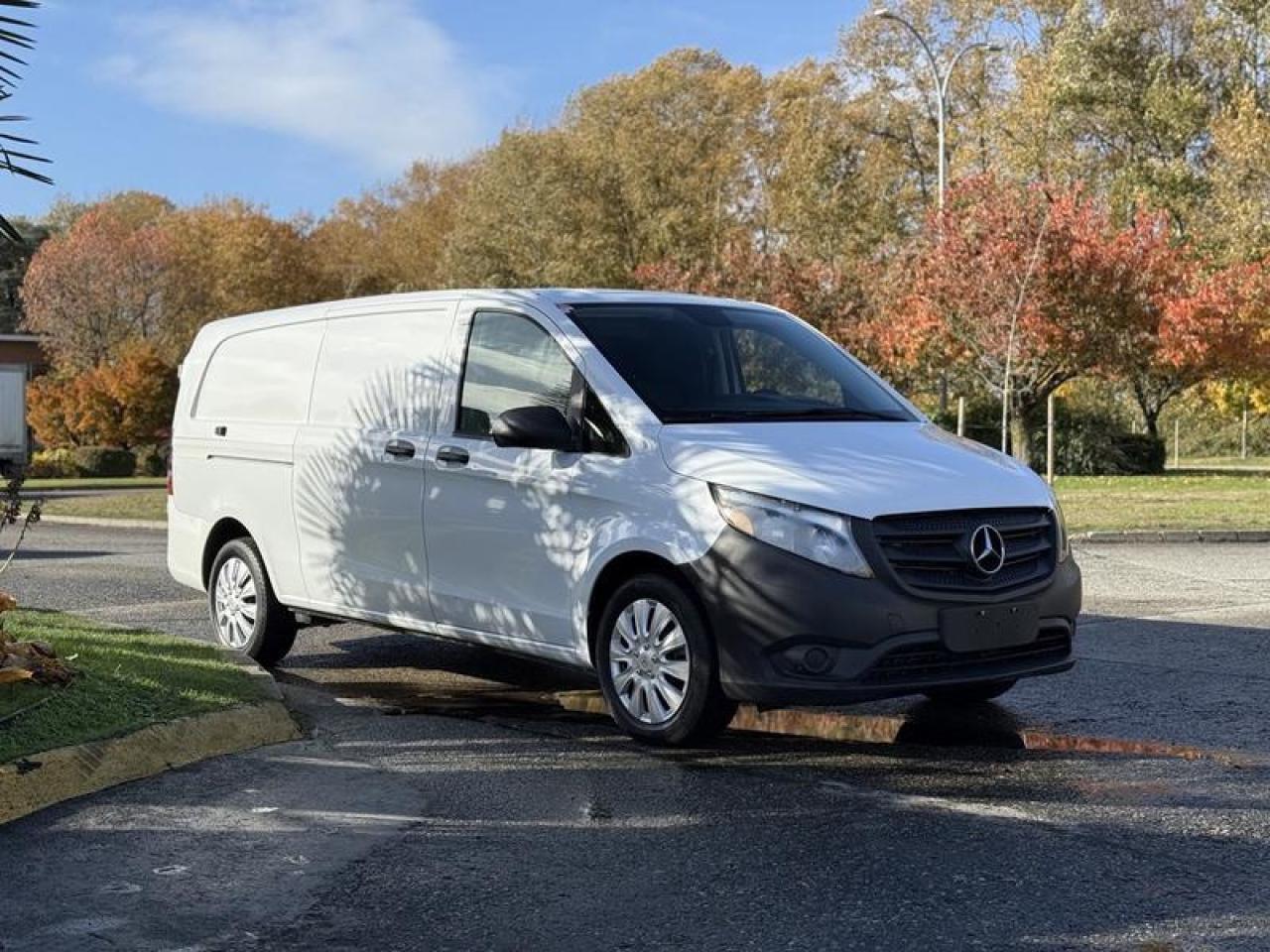 Used 2020 Mercedes-Benz Metris Cargo Van – Compact Commercial Van with Heated Seats for sale in Burnaby, BC