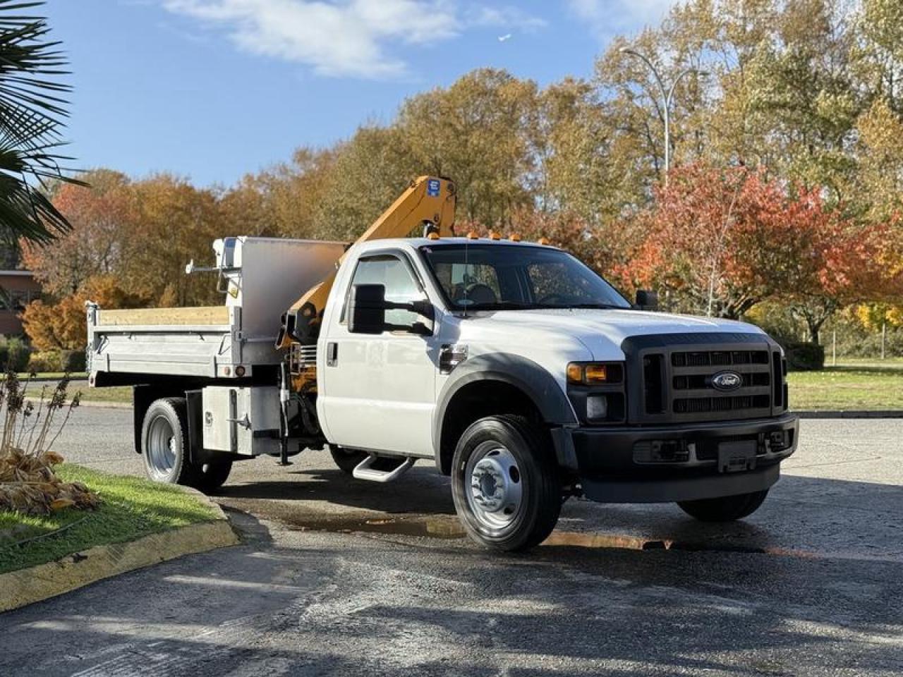 Used 2008 Ford F-550 XL Super Duty Dump Truck with Effer Crane – Diesel for sale in Burnaby, BC