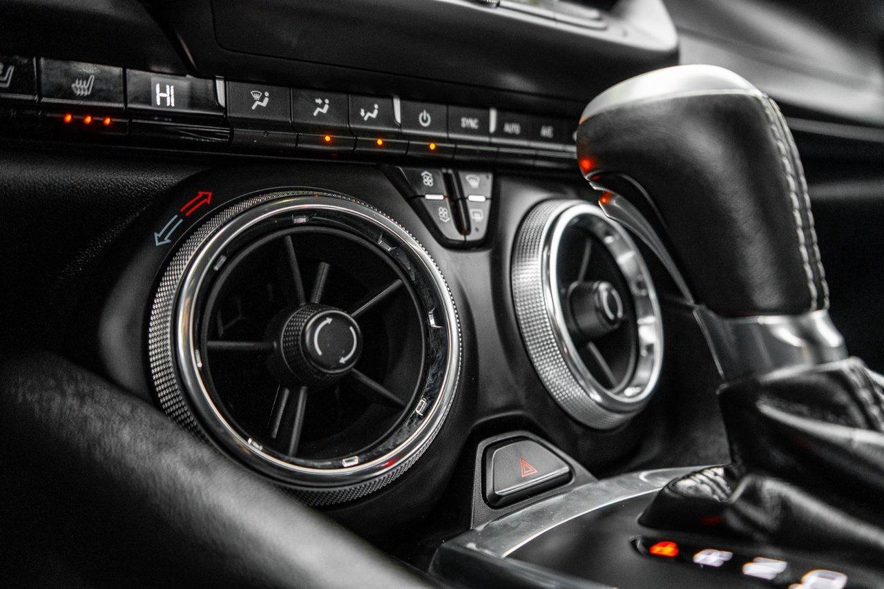 2018 Chevrolet Camaro 2LT Photo