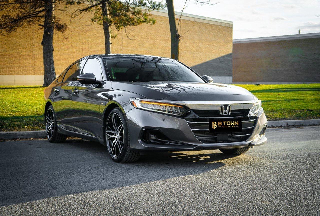 2022 Honda Accord Sedan Touring Photo2
