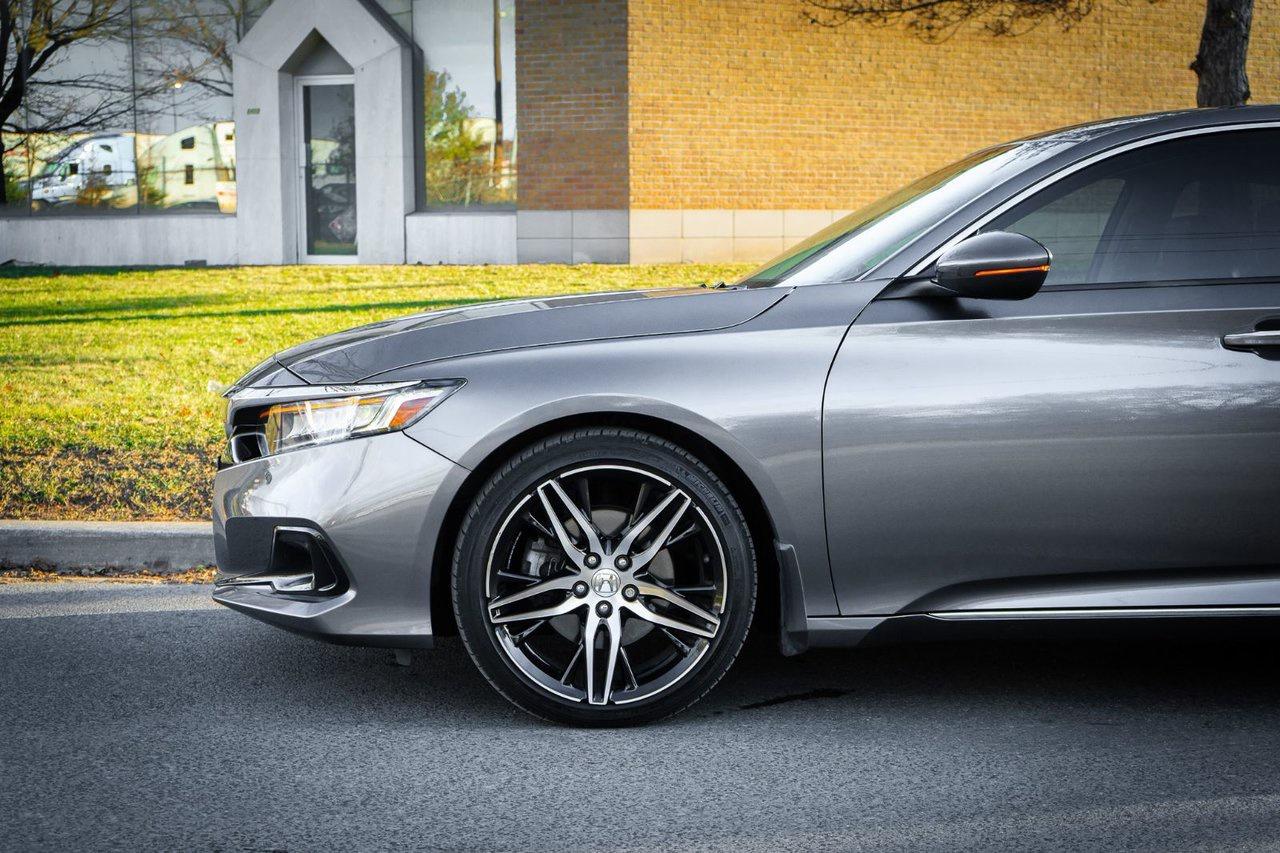 2022 Honda Accord Sedan Touring Photo