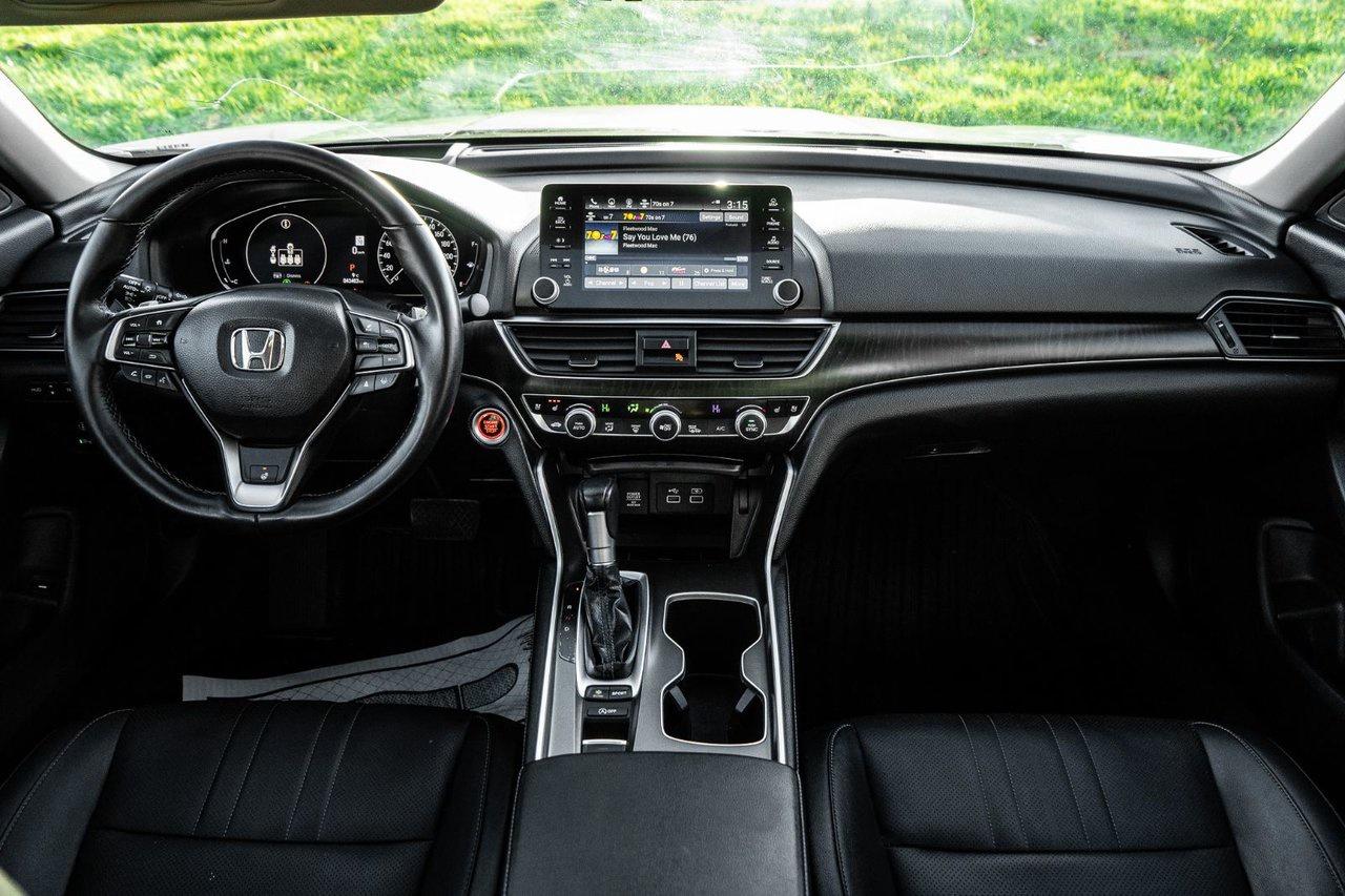 2022 Honda Accord Sedan Touring Photo