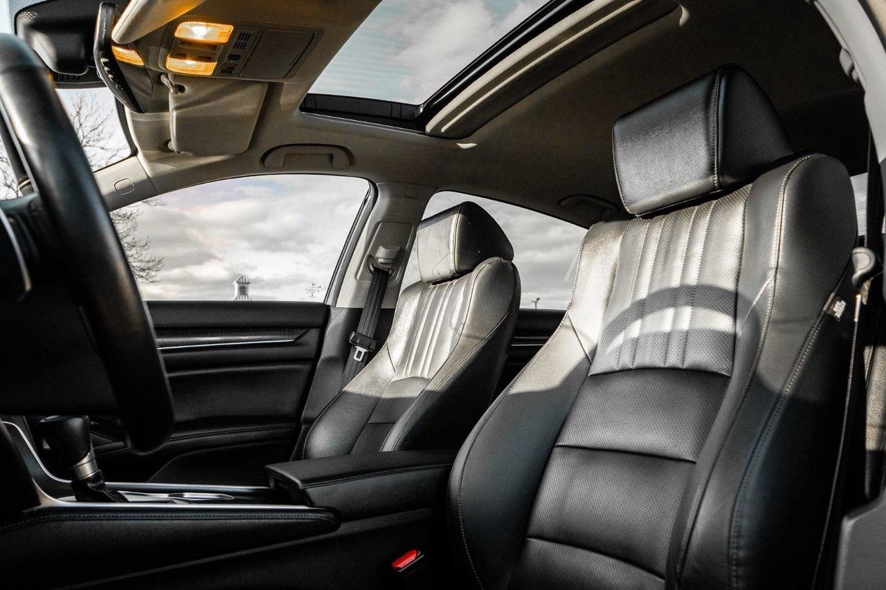 2022 Honda Accord Sedan Touring Photo