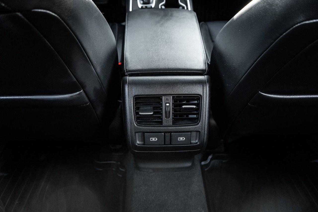 2022 Honda Accord Sedan Touring Photo