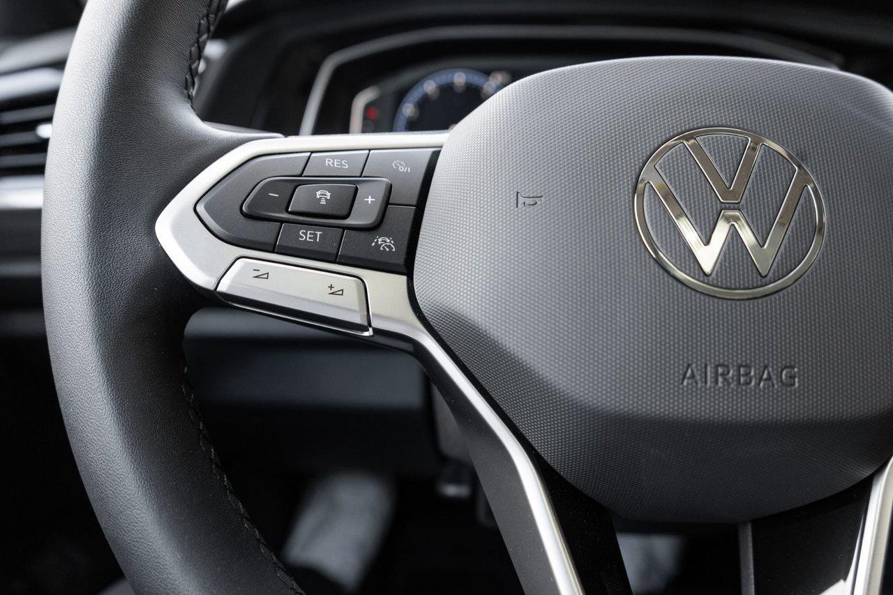 2024 Volkswagen Jetta HIGHLINE Photo