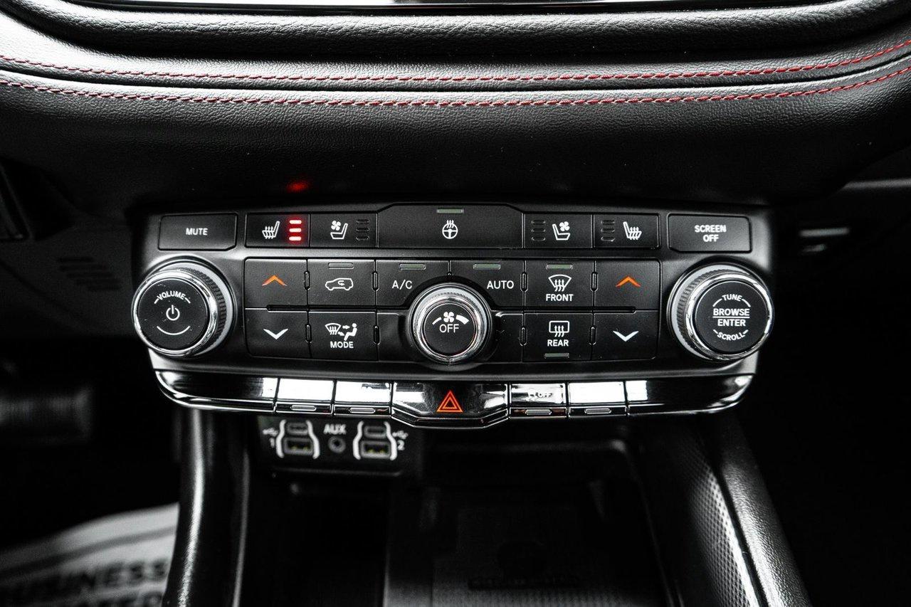 2023 Dodge Durango R/T Photo