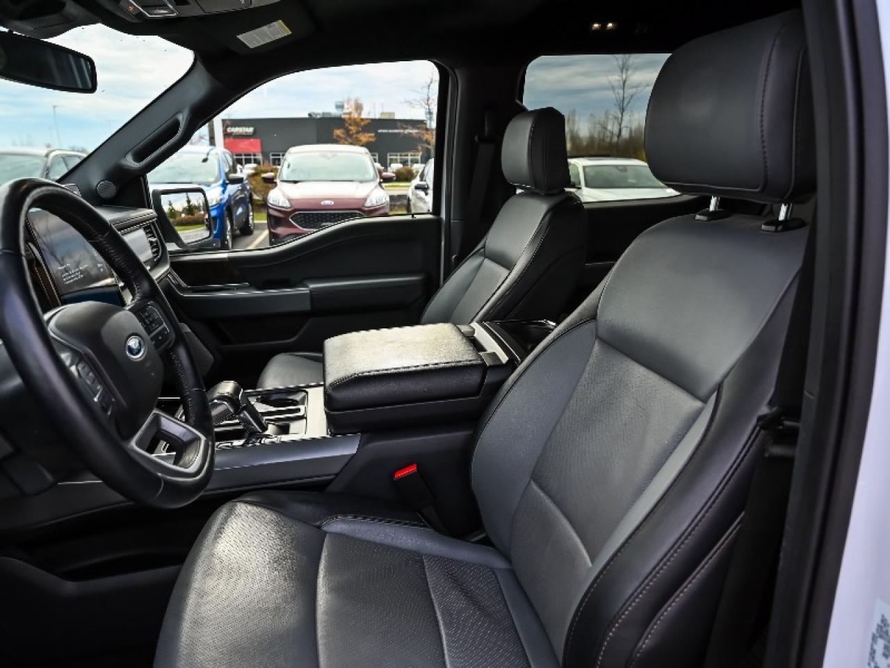 2022 Ford F-150 Lightning Lariat Photo