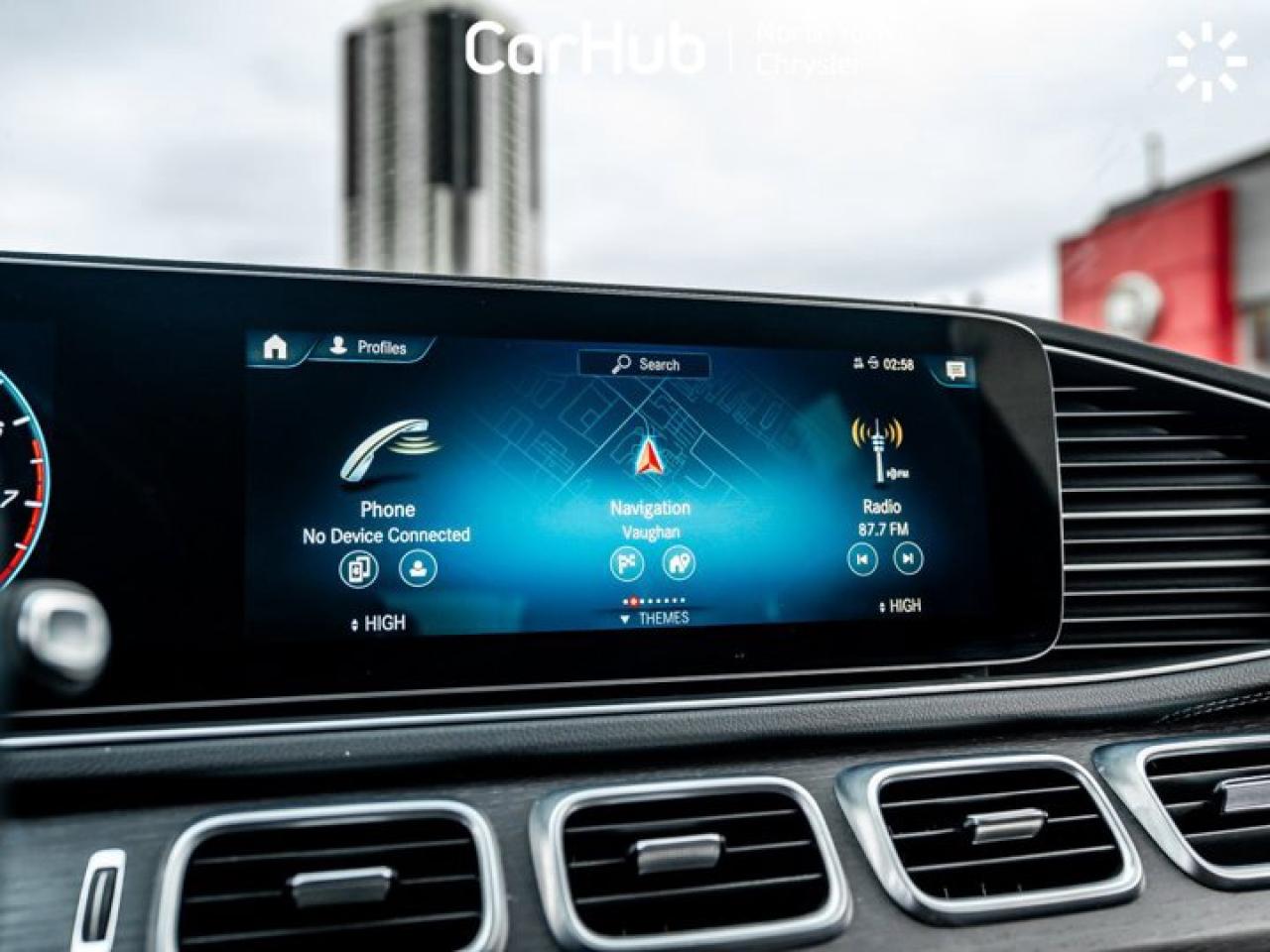 2021 Mercedes-Benz GLE 450 AMG Package Panoroof Heated Seats Burmester Audio Navi Photo