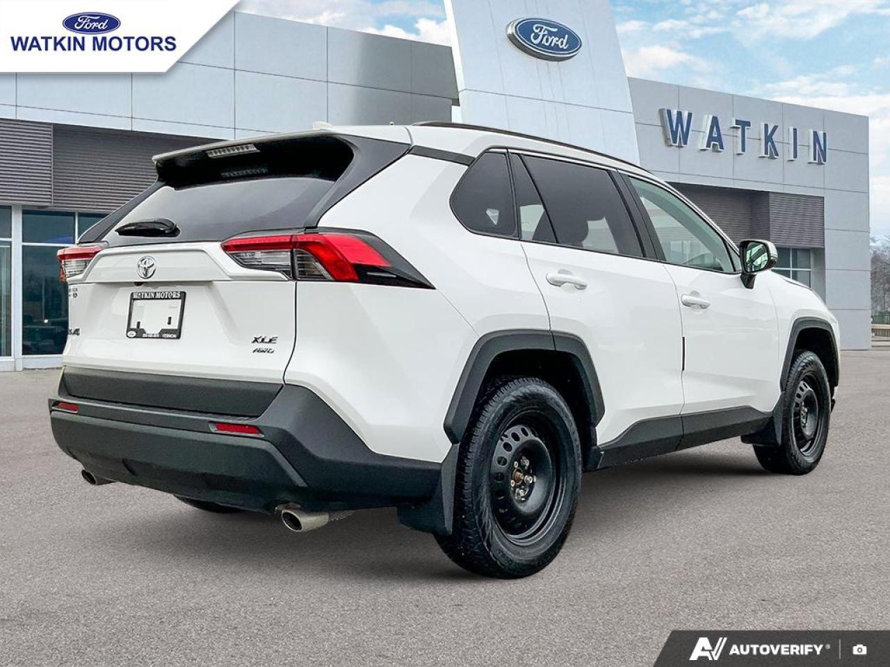 2023 Toyota RAV4 XLE AWD Photo29