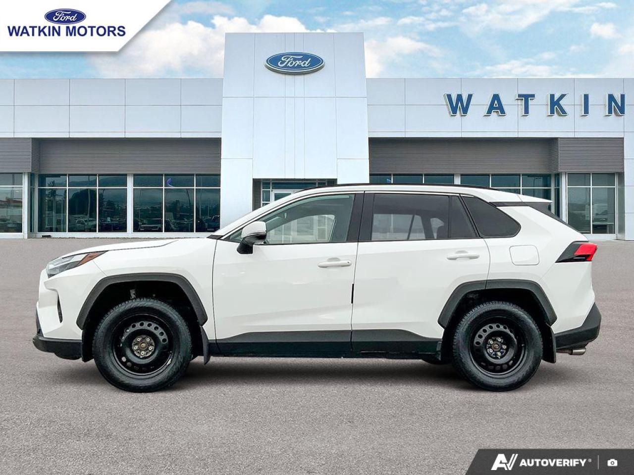2023 Toyota RAV4 XLE AWD Photo1