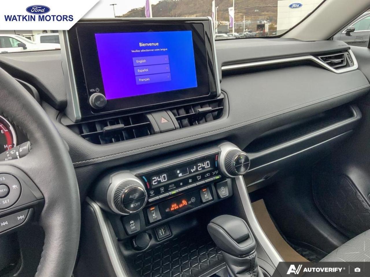 2023 Toyota RAV4 XLE AWD Photo21