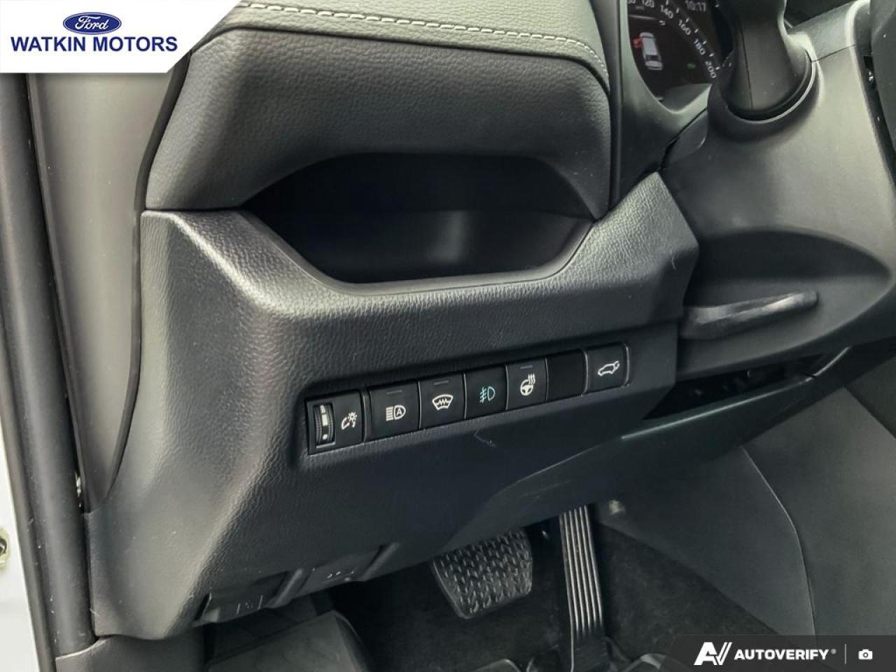 2023 Toyota RAV4 XLE AWD Photo23