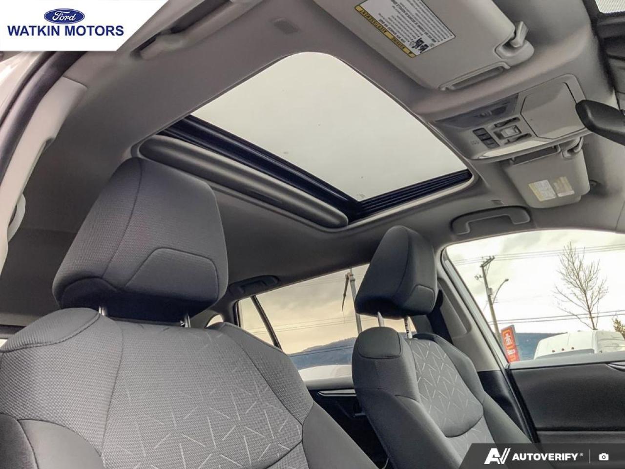 2023 Toyota RAV4 XLE AWD Photo29