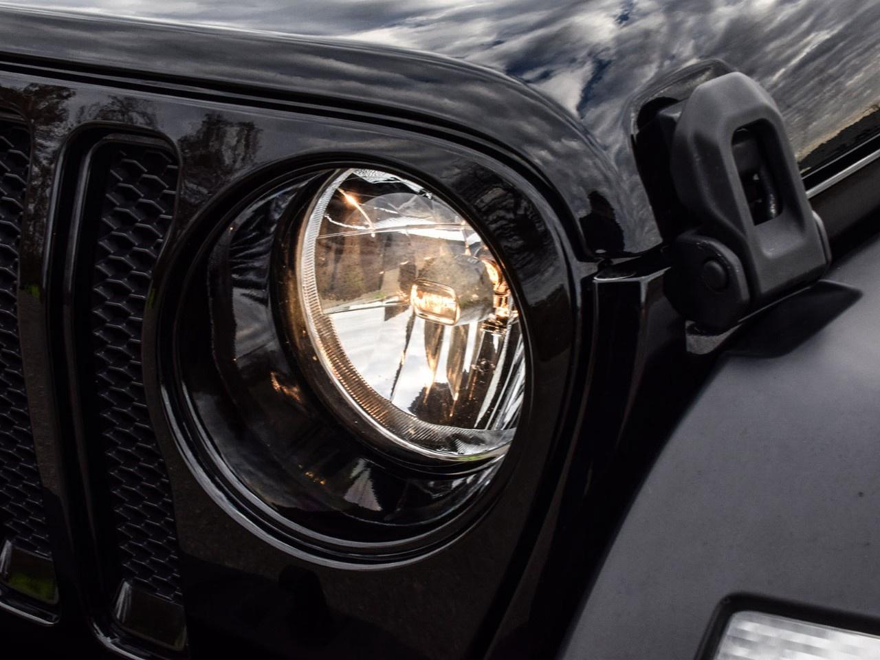 2023 Jeep Wrangler SPORT ALTITUDE 4 DOOR 4X4 Photo