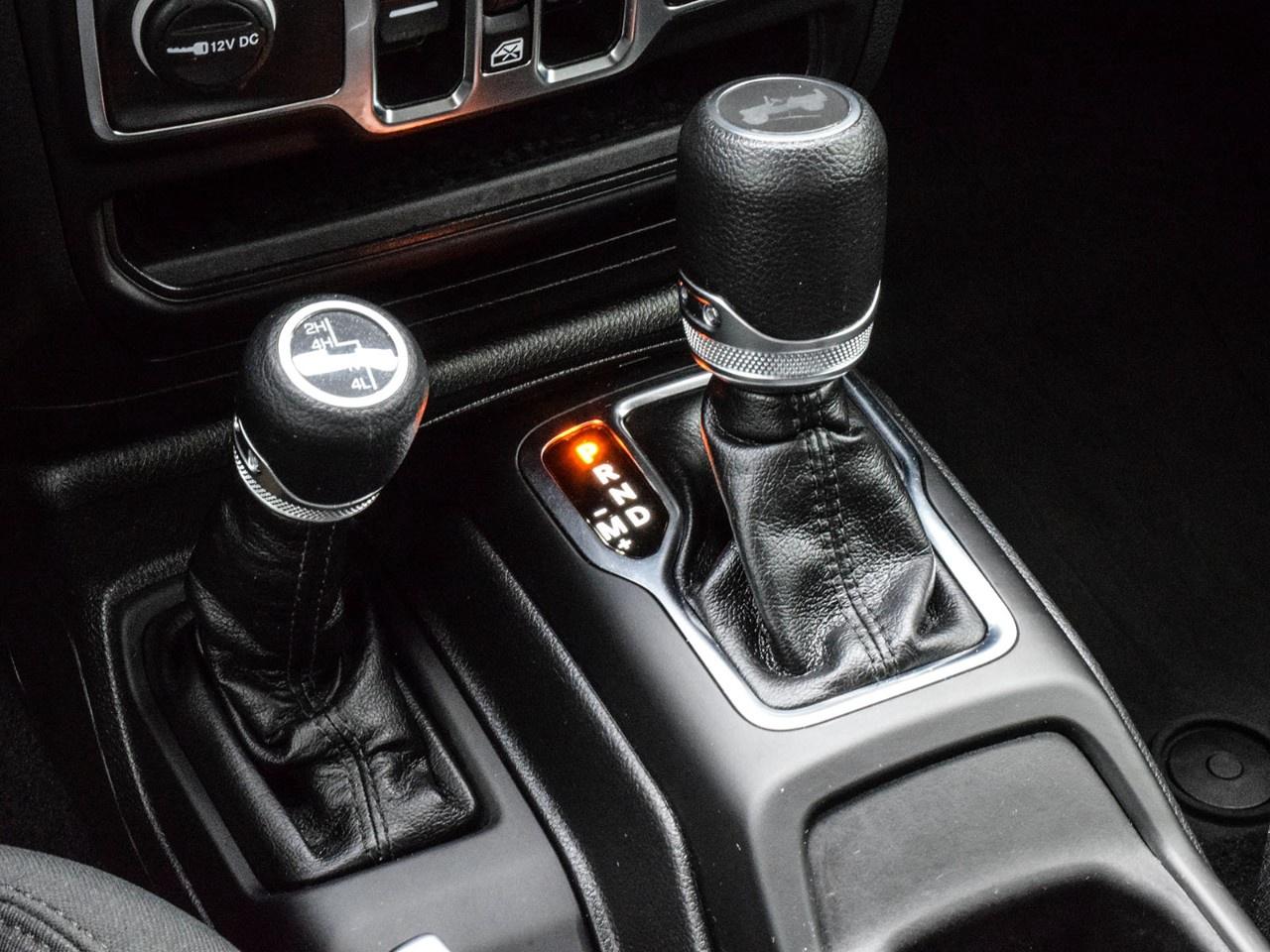 2023 Jeep Wrangler SPORT ALTITUDE 4 DOOR 4X4 Photo