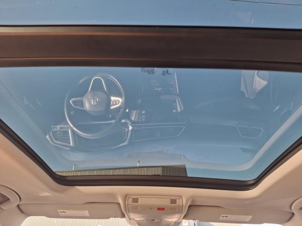 2024 Volkswagen Tiguan Comfortline 4Motion | Leather | Pano Roof | Heated Seats + Steering | Adaptive Cruise | and More ! Photo