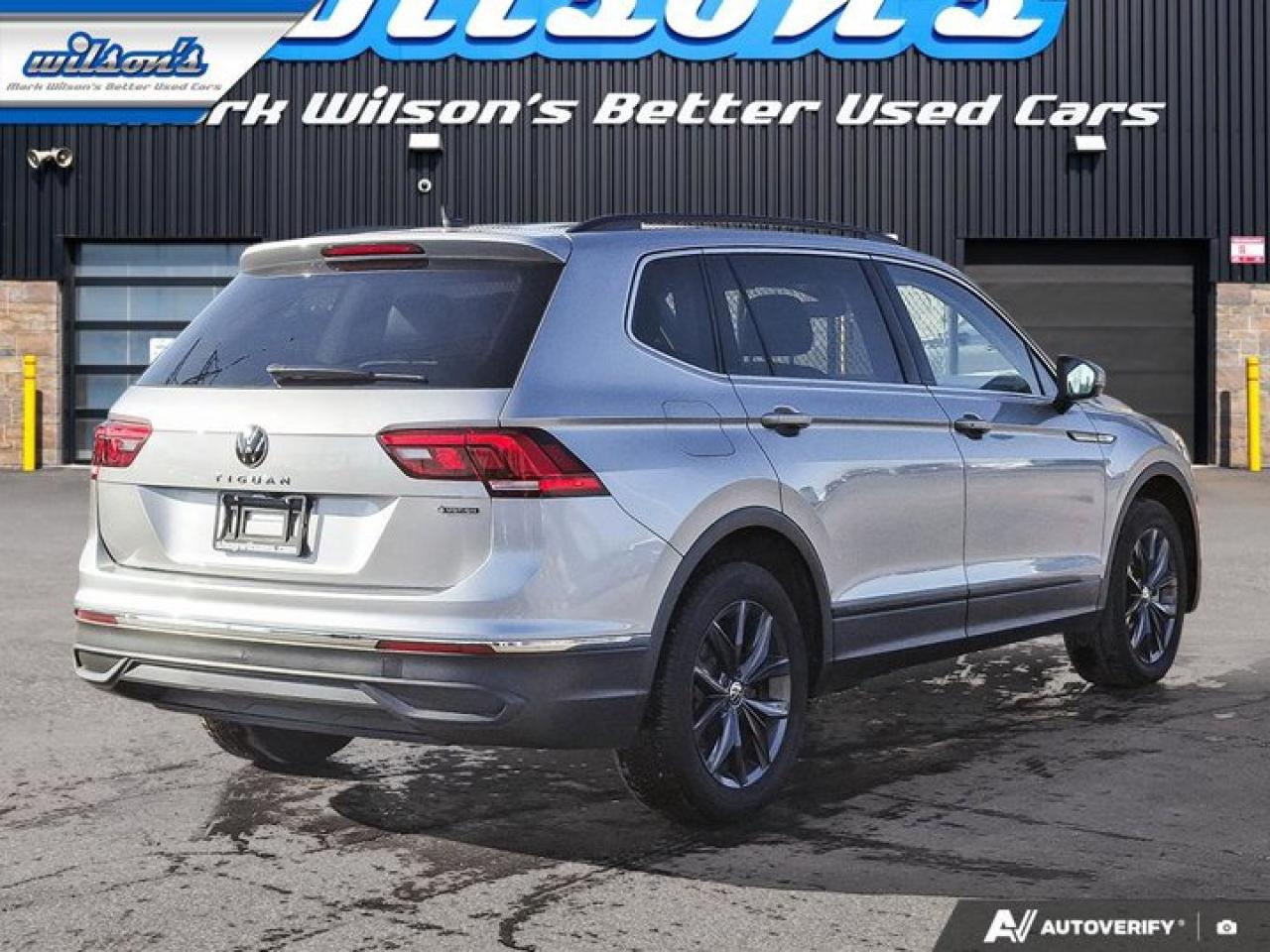 2024 Volkswagen Tiguan Comfortline 4Motion | Leather | Pano Roof | Heated Seats + Steering | Adaptive Cruise | and More ! Photo