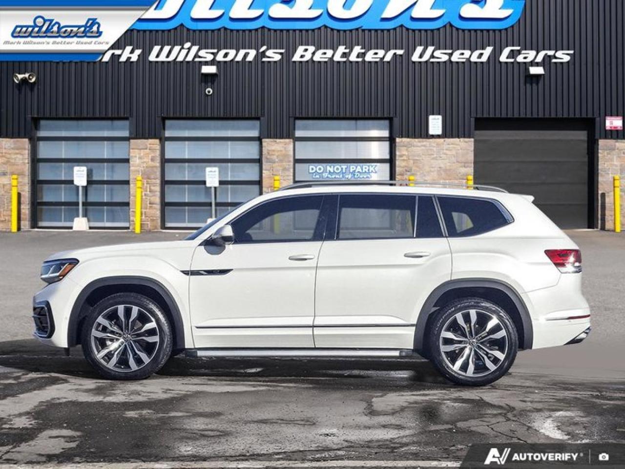 2022 Volkswagen Atlas Execline AWD | 7 Passenger | Leather | Heated Seats + Steering | 360 Cam | Panoramic Sunroof & More! Photo