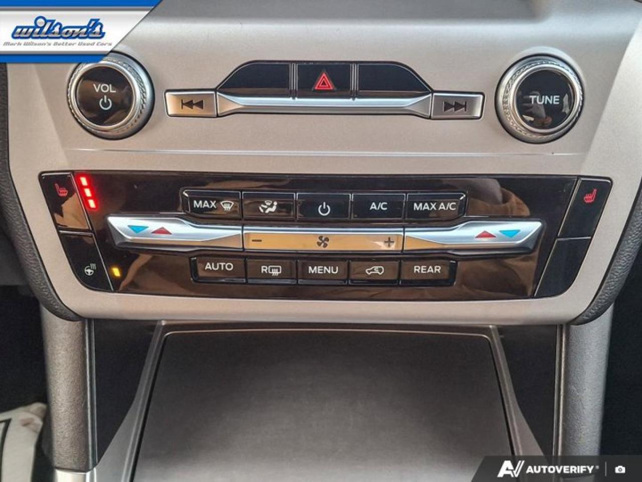 2023 Ford Explorer XLT 4WD | 202A | Tow Pkg | Adaptive Cruise | Nav | Leather | Heated Wheel + Seats | and More ! Photo