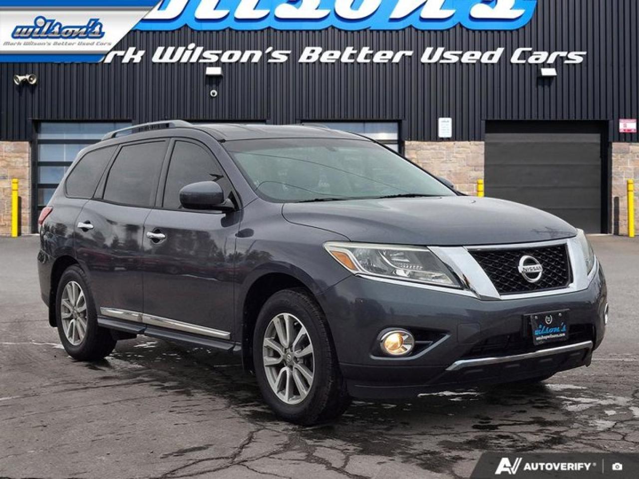 2014 Nissan Pathfinder SL 4WD | Leather | Heated Wheel + Seats | Rear Camera | Remote Start | Bluetooth | and More ! Photo