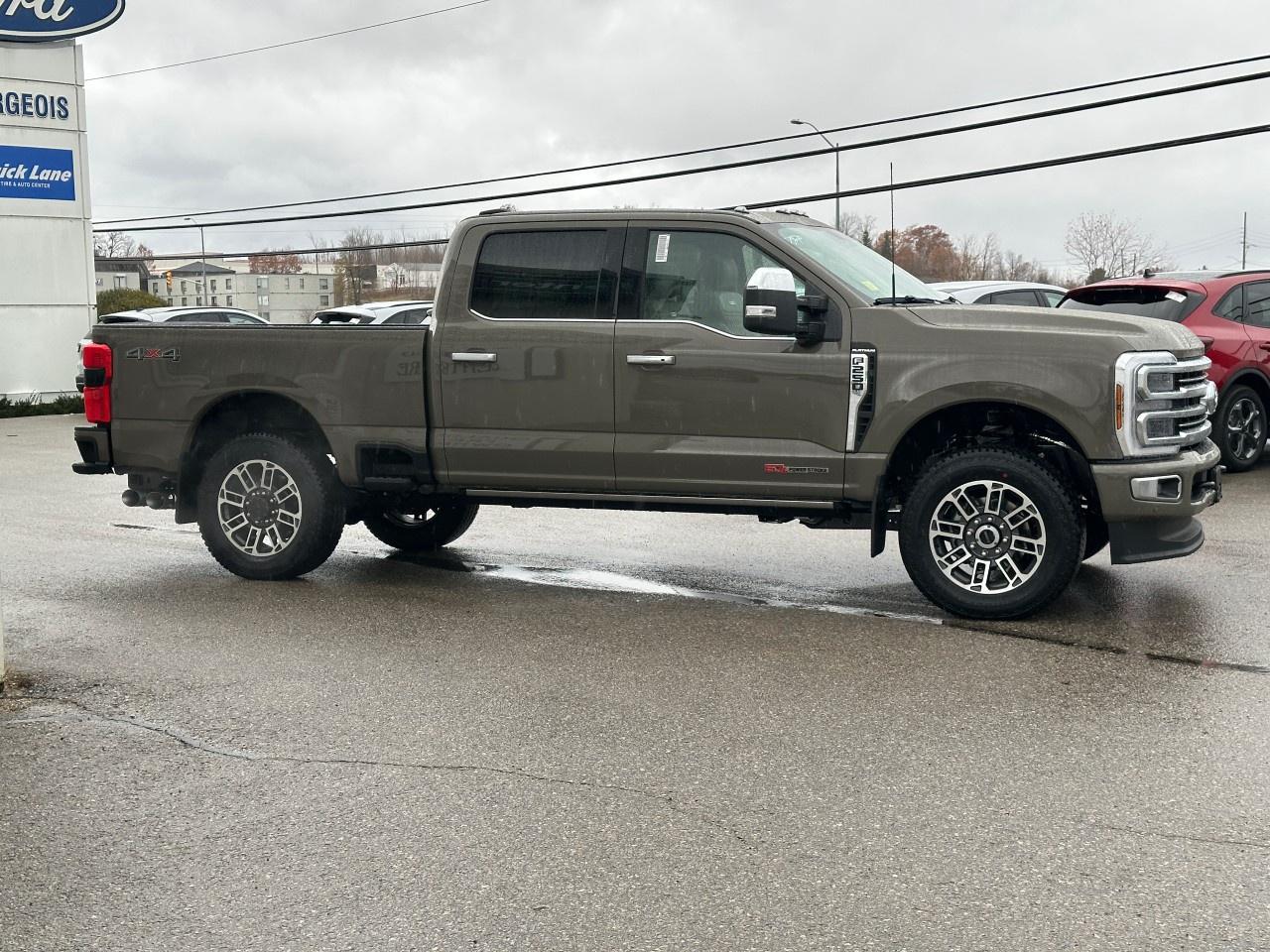 2026 Ford F-250 Super Duty SRW PLATINUM 4WD CREW CAB 6.75' BOX Photo4