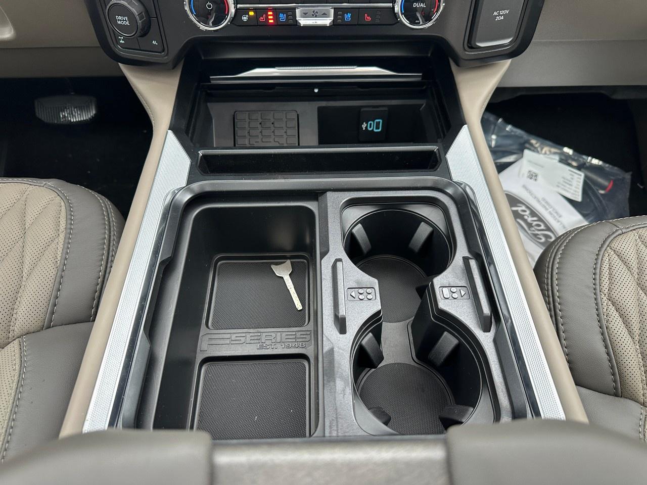 2026 Ford F-250 Super Duty SRW PLATINUM 4WD CREW CAB 6.75' BOX Photo