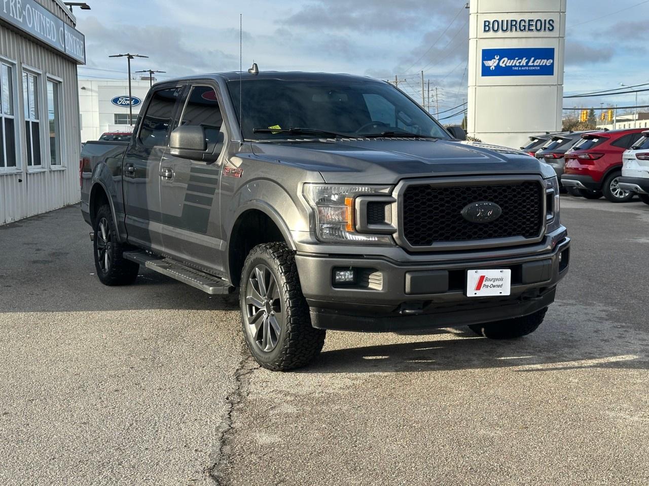 2018 Ford F-150 XLT 4WD SuperCrew 5.5' Box Photo3