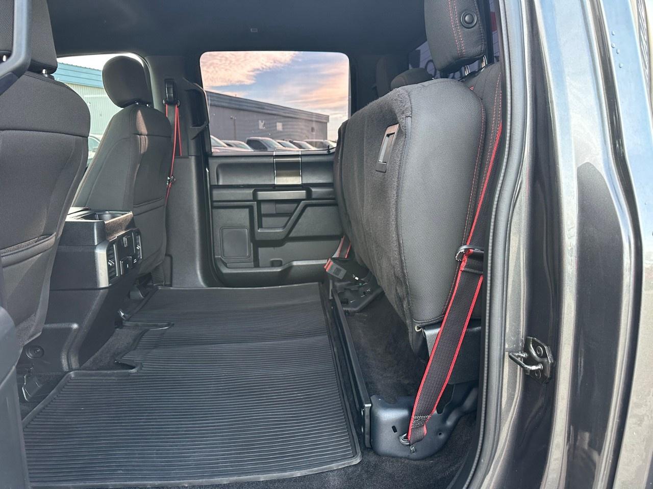 2018 Ford F-150 XLT 4WD SuperCrew 5.5' Box Photo