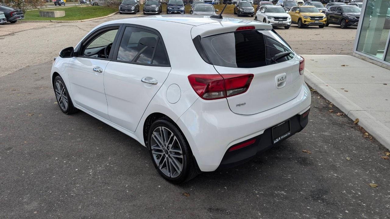 2023 Kia Rio 5-Door EX PREMIUM IVT Photo
