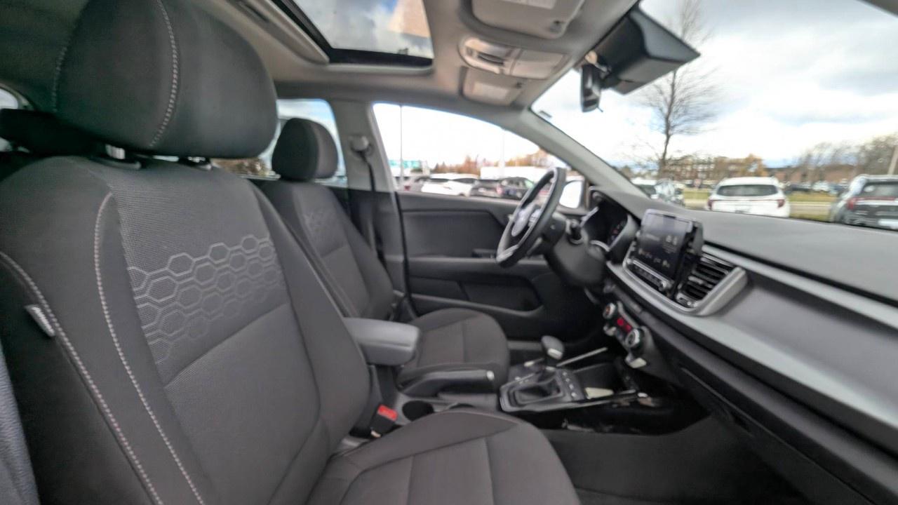 2023 Kia Rio 5-Door EX PREMIUM IVT Photo
