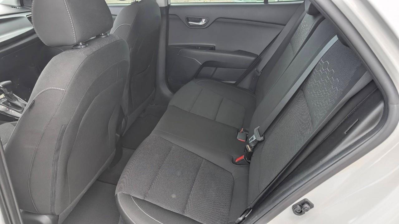 2023 Kia Rio 5-Door EX PREMIUM IVT Photo
