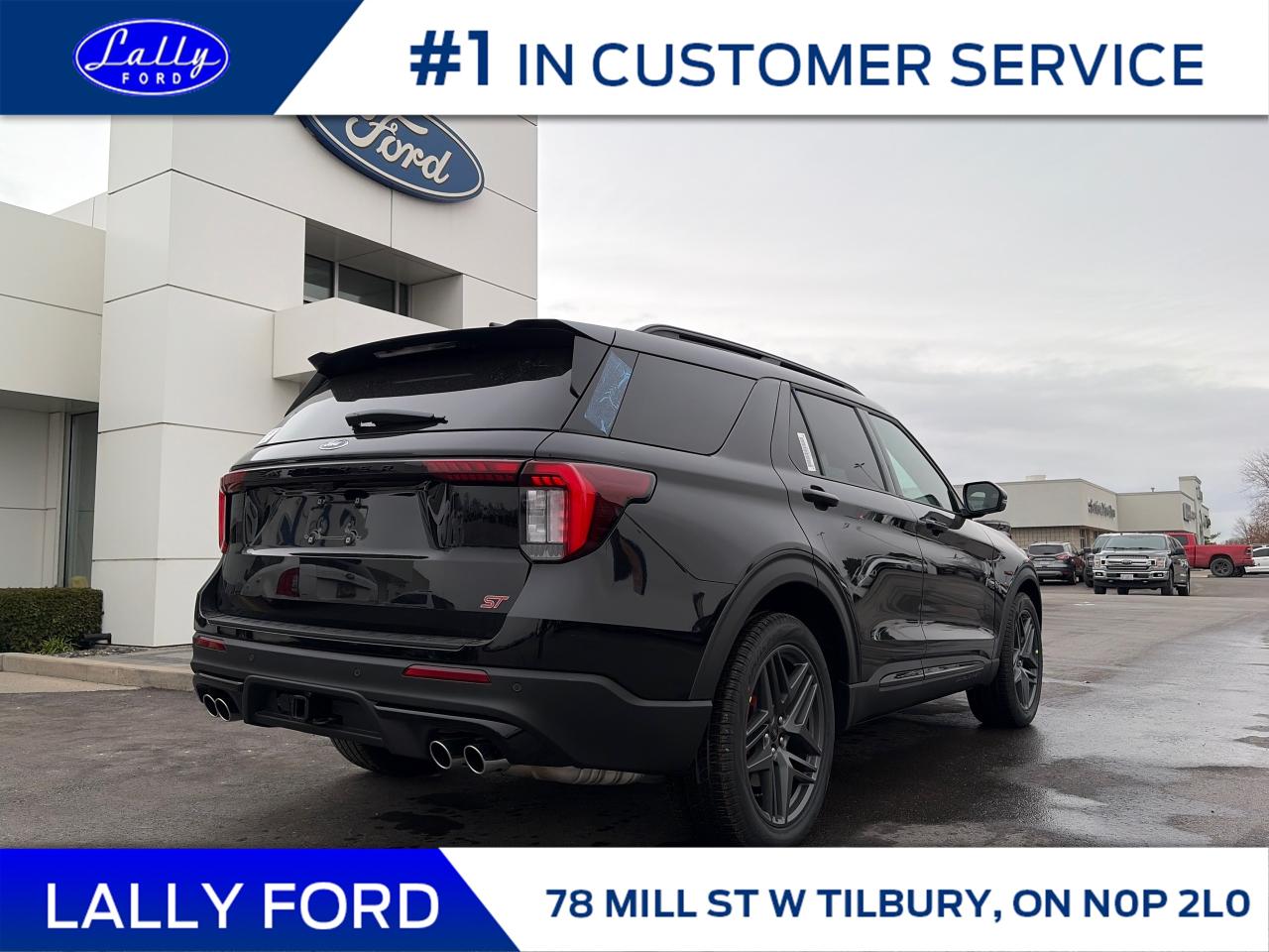 2026 Ford Explorer ST Photo2