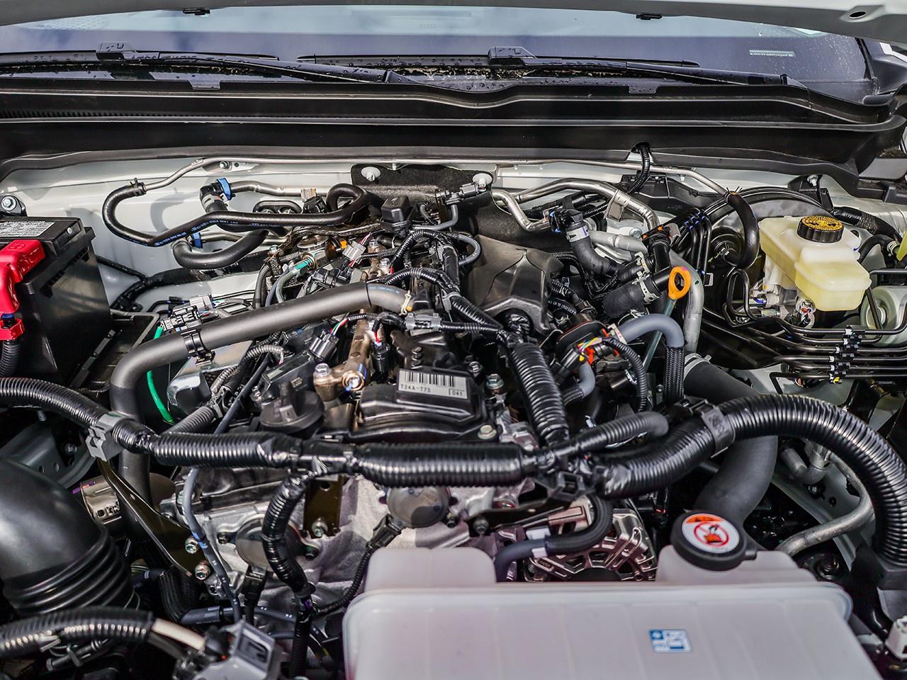 2025 Toyota Tacoma  Photo4