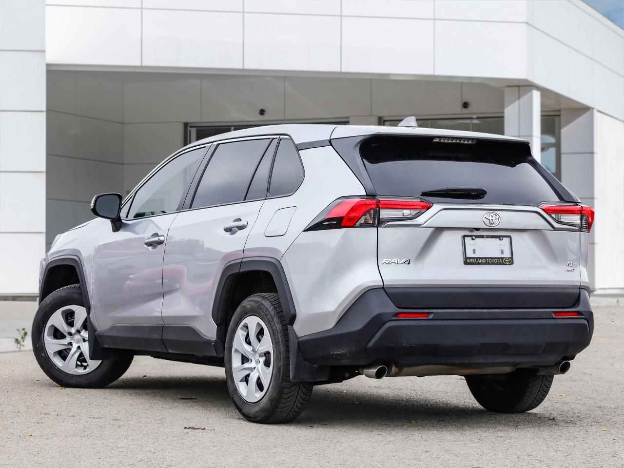 2024 Toyota RAV4 LE Photo