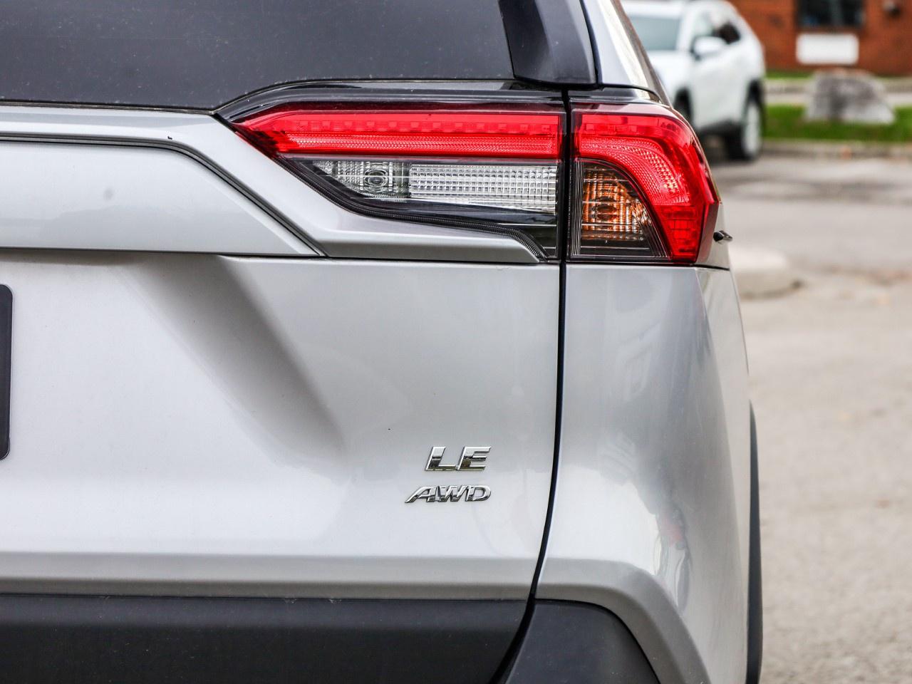 2024 Toyota RAV4 LE Photo