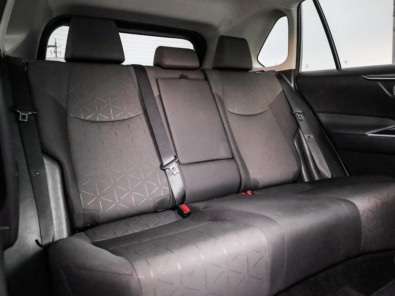 2024 Toyota RAV4 LE Photo