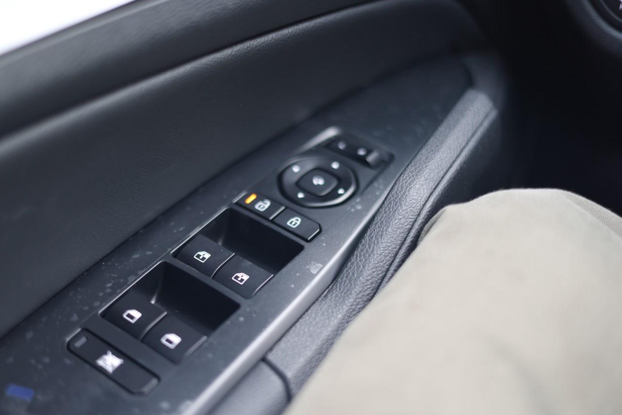 2026 Kia Sportage EX Premium AWD w/Black Interior Photo