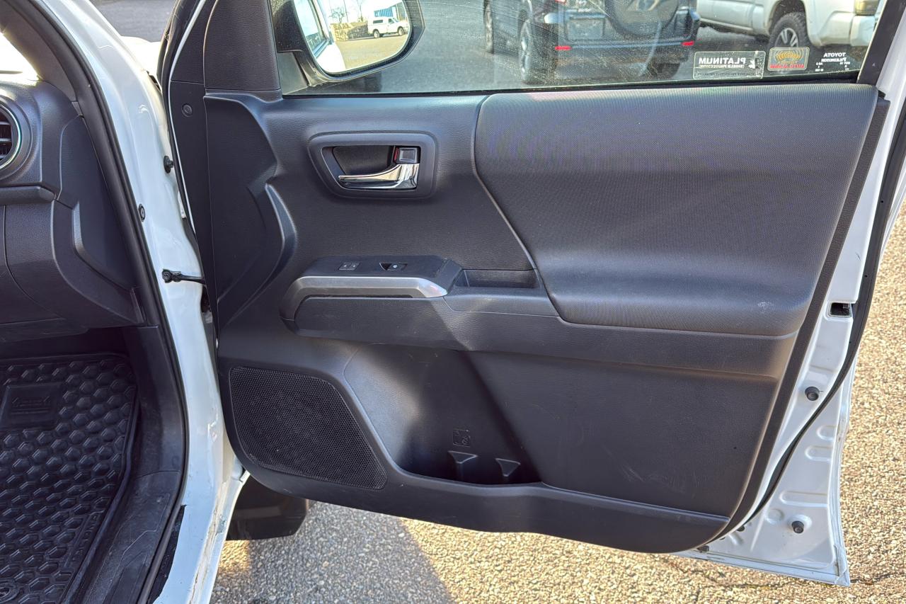 2018 Toyota Tacoma 4X4 Doublecab V6 6A TRD Sport Photo