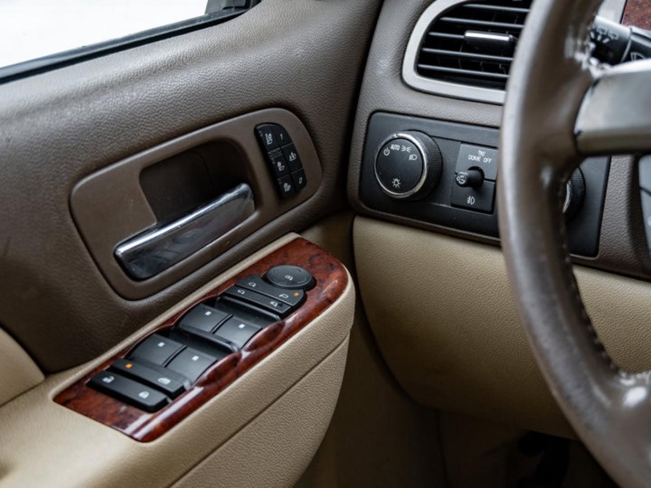 2013 Chevrolet Suburban LTZ Photo