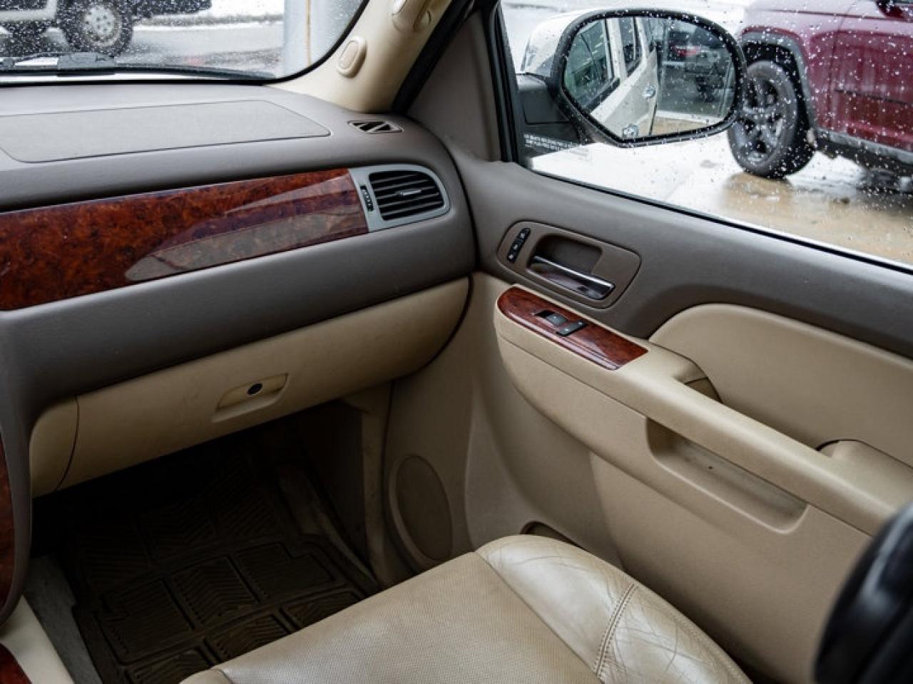 2013 Chevrolet Suburban LTZ Photo