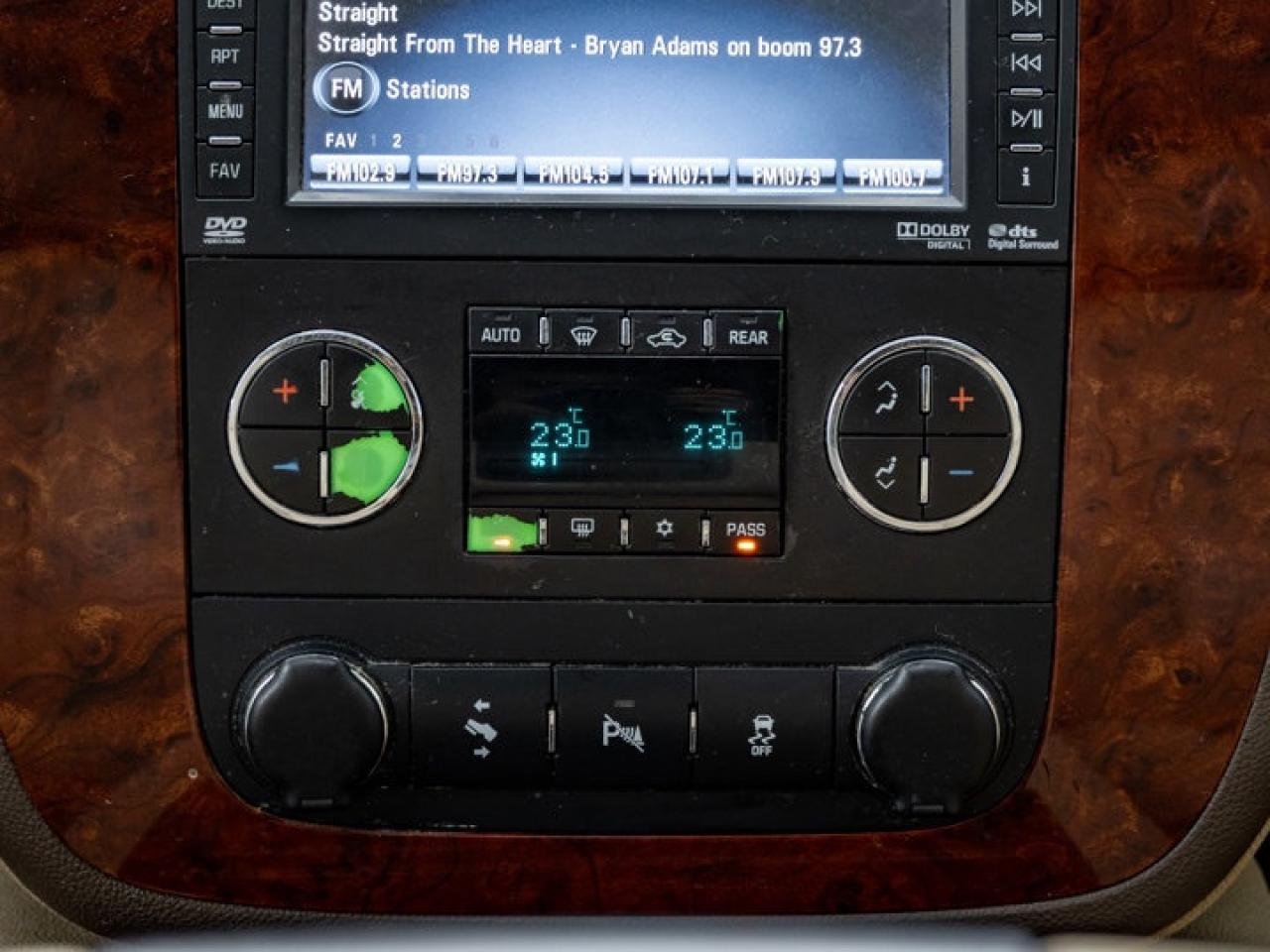 2013 Chevrolet Suburban LTZ Photo