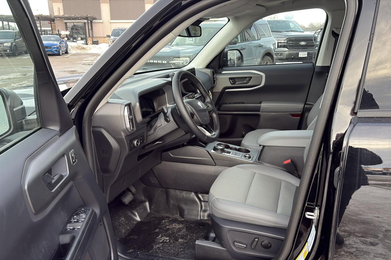 2025 Ford Bronco Sport BADLANDS, TECH PKG, POWER MOONROOF, REMOTE START Photo