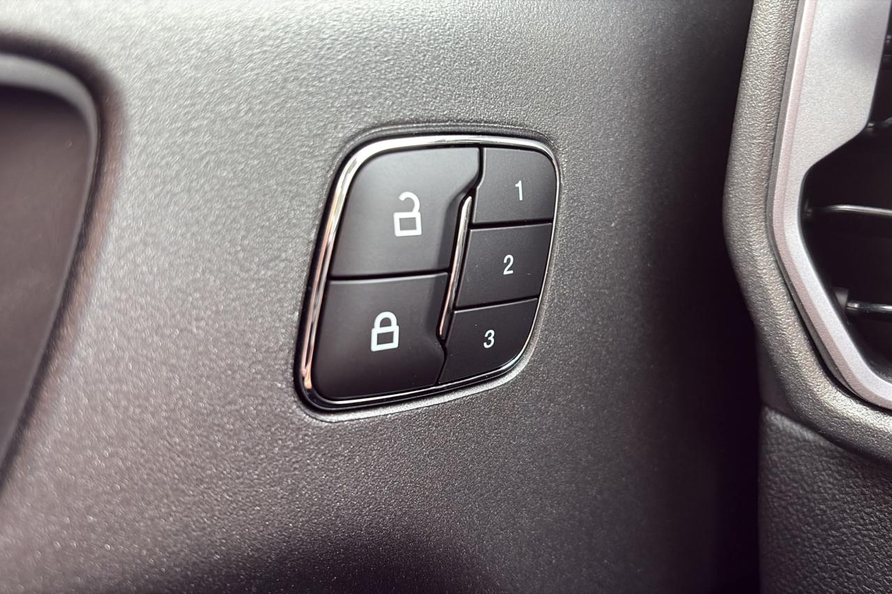 2025 Ford Bronco Sport BADLANDS, TECH PKG, POWER MOONROOF, REMOTE START Photo