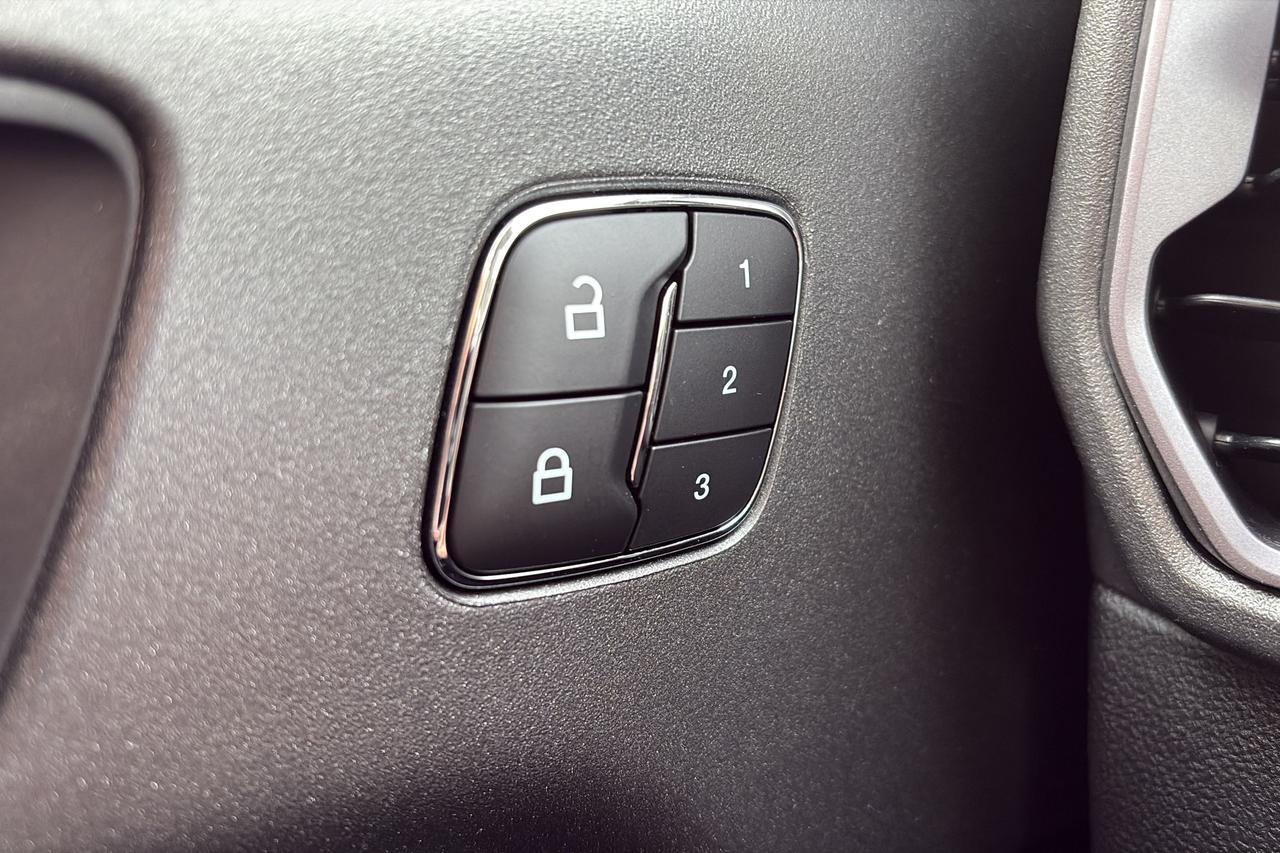 2025 Ford Bronco Sport BADLANDS, TECH PKG, POWER MOONROOF, REMOTE START Photo