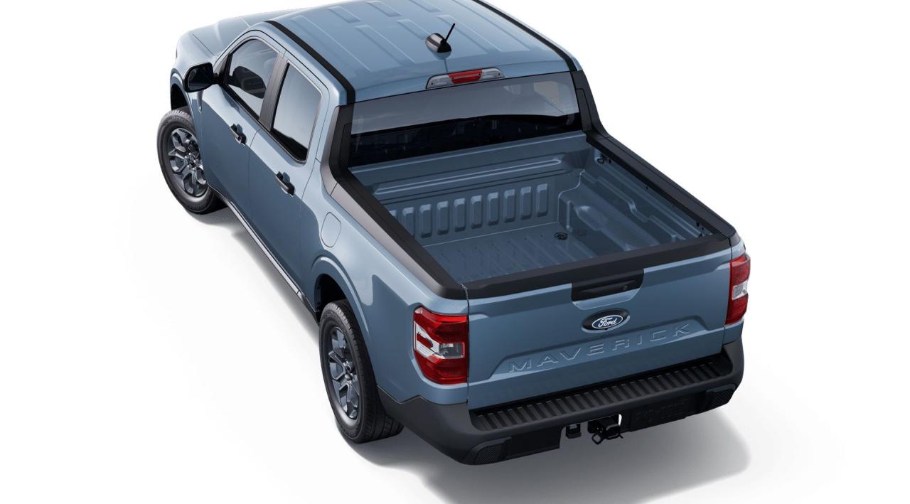 2025 Ford Maverick XLT AWD SuperCrew Photo1