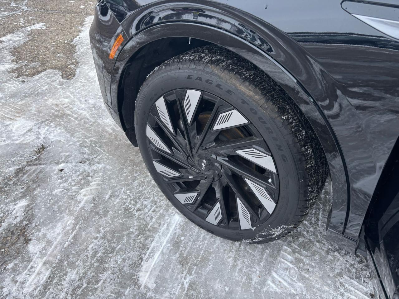 2025 Lincoln Nautilus RESERVE, AWD, 203A PACKAGE, 21" RIMS, PANO ROOF! Photo